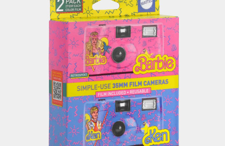 Retrospekt Simple Reusable Preloaded 35mm Camera - Barbie & Ken (2-Pack)